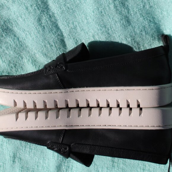 NEW VIONIC BLACK UPTOWN LOAFER SIZE 8.5 HAVE WORN ONCE AROUND HOUSE - Picture 8 of 10